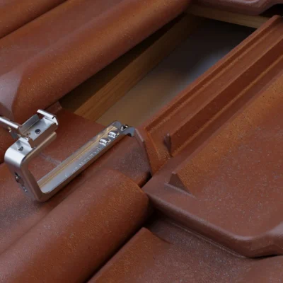 Beslag til solceller - tegltag